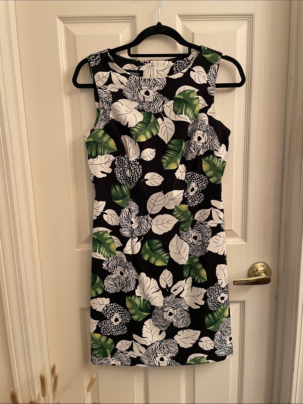AGB Black Mini Dress Tailored Leaf, tropical sheath dress